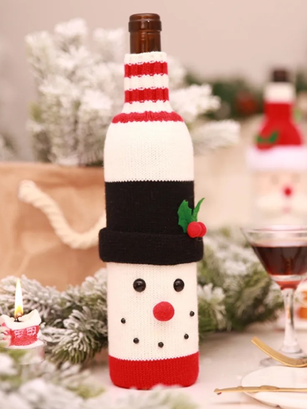⭐️ Festive Snowman Wine Bottle Cover